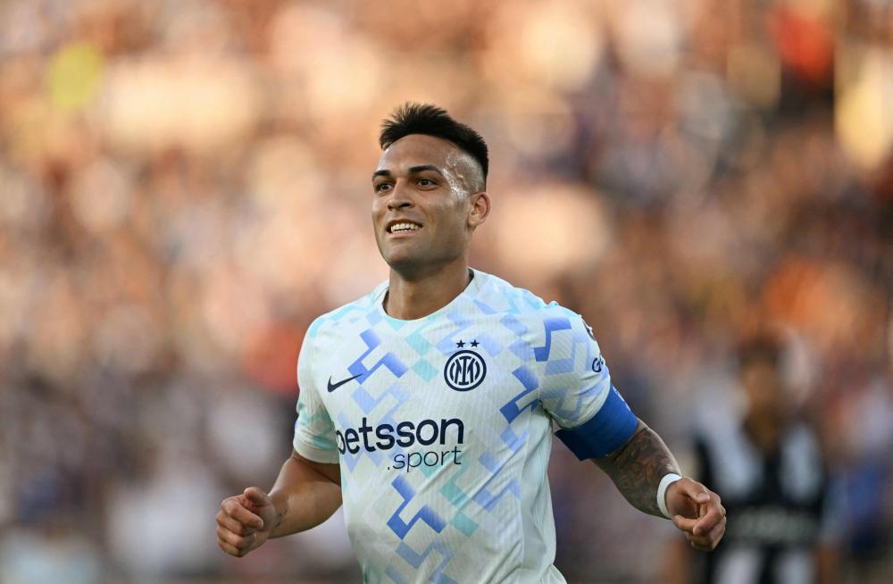 成都蓉城祝贺铜梁龙冲超：期待我们明年中超赛场见