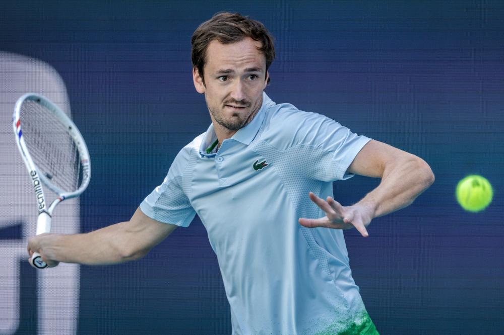 山东男篮胜北京队，许利民不满球员表现称暴露问题有帮助